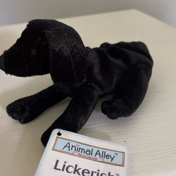 NIP - 2001 McDonalds Happy Meal Toy: ToysRUs Animal Alley LICKERISH DOG #7 Plush - Picture 1 of 7